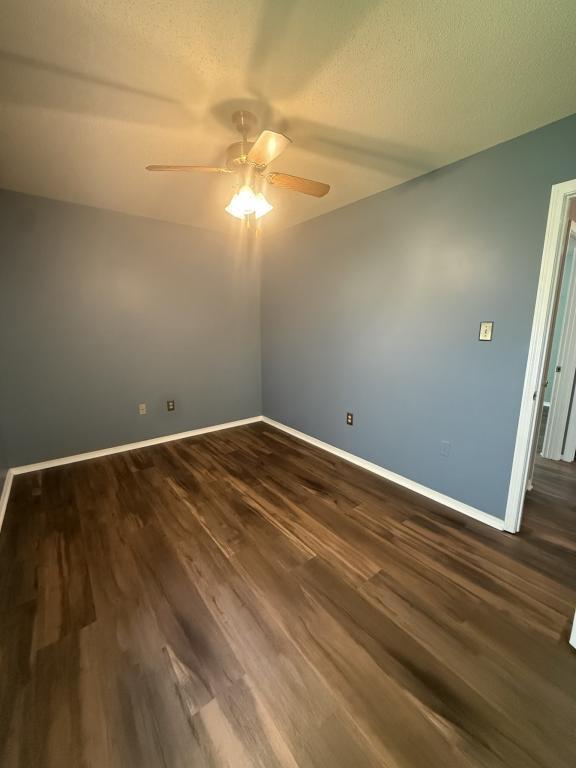 Building Photo - 1745 James Buchanan Dr