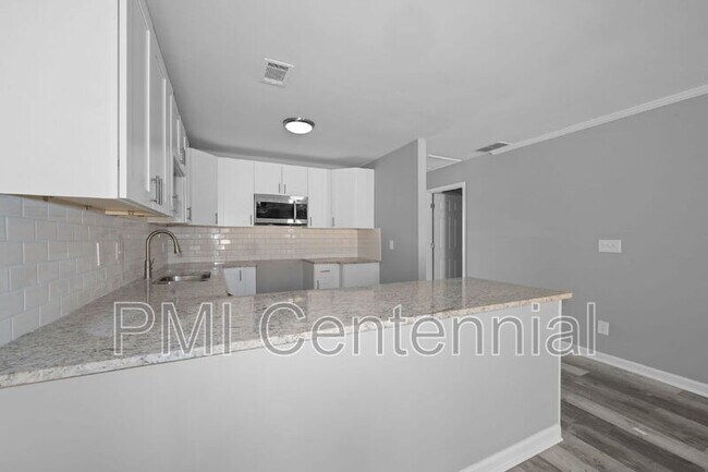 Building Photo - 5569 Everglades Trail