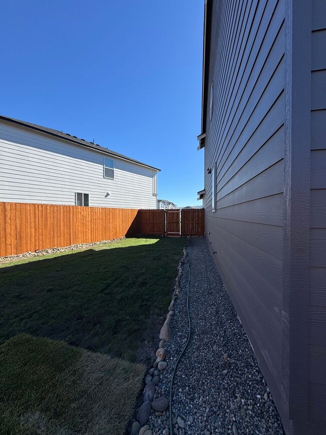 Building Photo - Pet-Friendly 3 Bed Home on Cul-de-Sac