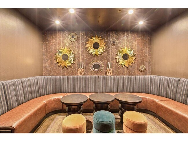 Building Photo - 201 S 11th St