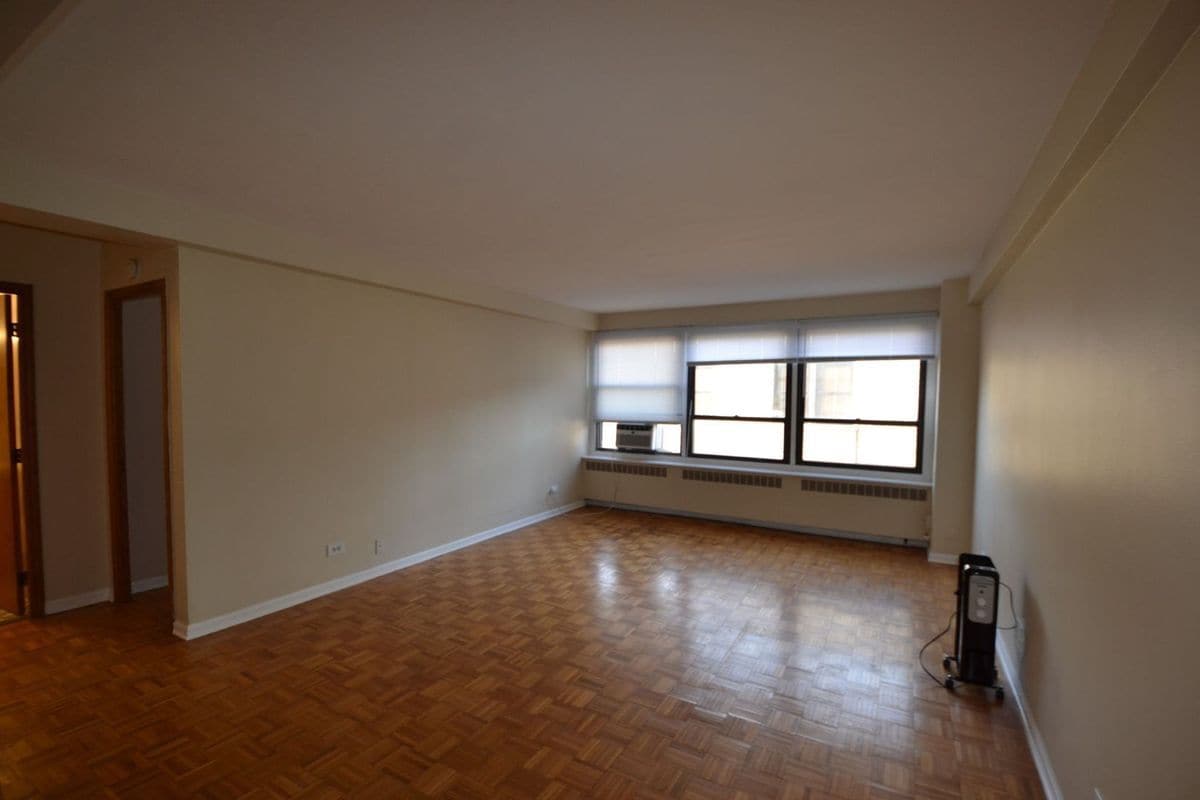 Building Photo - 4180 N Marine Dr