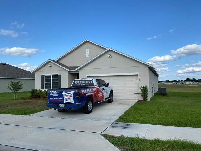 Building Photo - NOT READY FOR SHOWING OR MOVE IN UNTIL 08/15/2026!!!! Oak Hill Plantation - 4/2/2 *Won't Last!*