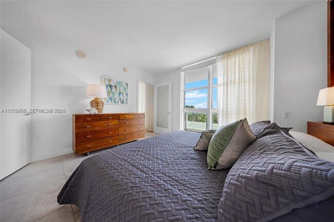 Building Photo - 50 Biscayne Blvd