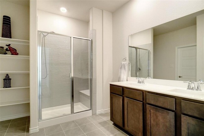 Building Photo - 2325 Brightstone Dr