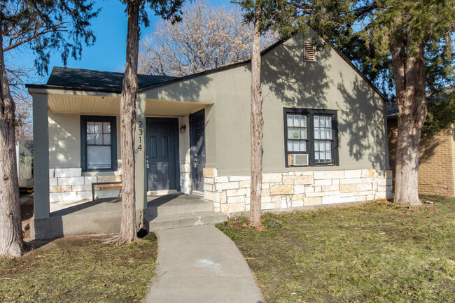 Building Photo - 2314 15th St