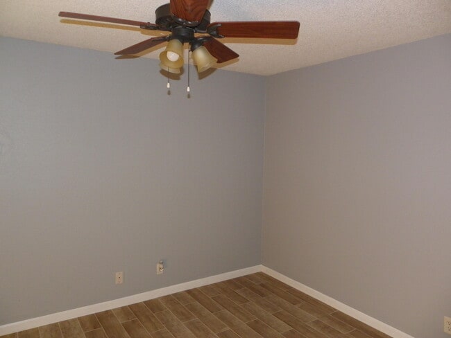 Building Photo - 8116 Severn Dr