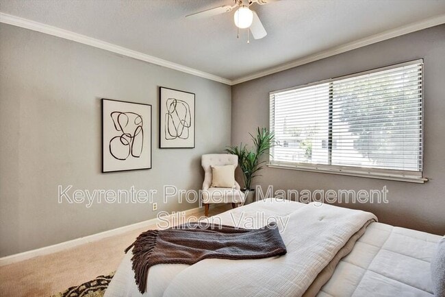 Building Photo - 329 Blossom Hill Rd