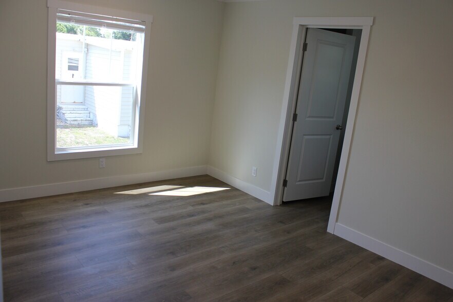 Building Photo - 6982 Apopo Ct