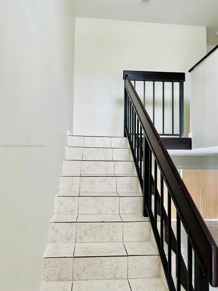 Building Photo - 1341 SW 124th Ct