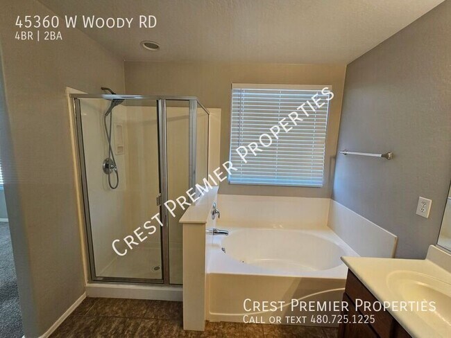 Building Photo - 45360 W Woody Rd