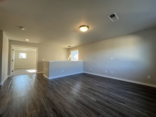 Building Photo - Expansive 2020 Forest Grove Home with 4 Bedrooms, Loft, Modern Kitchen & Covered Patio