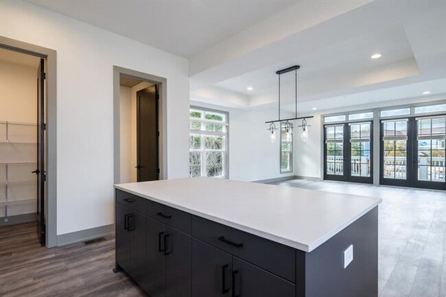 Building Photo - 42 Becker Pl NW