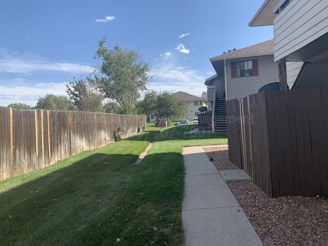 Building Photo - 4427 Hunting Meadows Cir