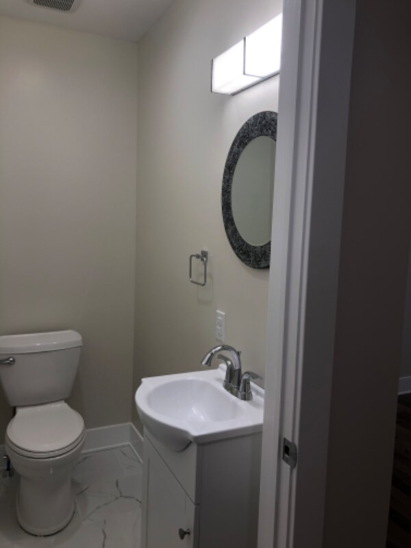 Building Photo - 152 Pearl St