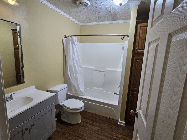 Building Photo - 1346 Sandy Ridge Way NE