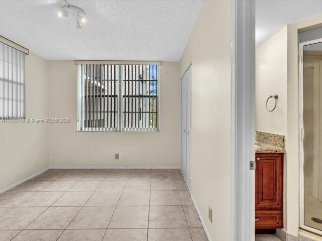 Building Photo - 9311 Orange Grove Dr