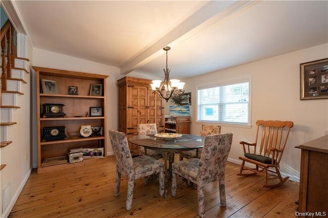 Building Photo - 401 Nichols St