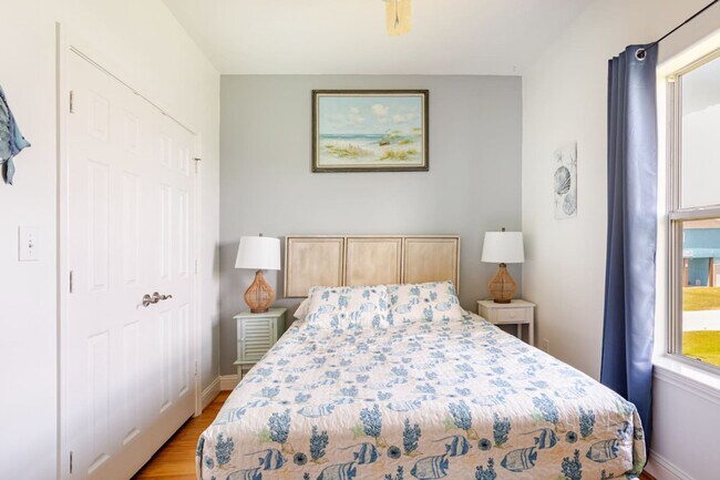 Building Photo - 814 Helen Blvd