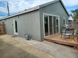 Building Photo - 710 Amador Ave