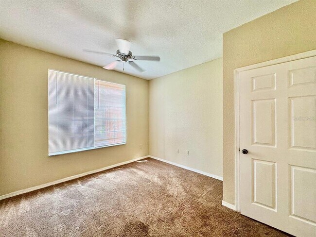 Building Photo - 10440 White Lake Ct