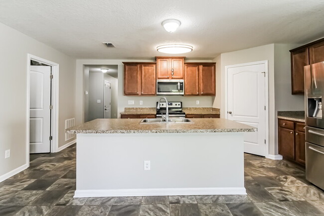 Building Photo - 95017 Timberlake Dr