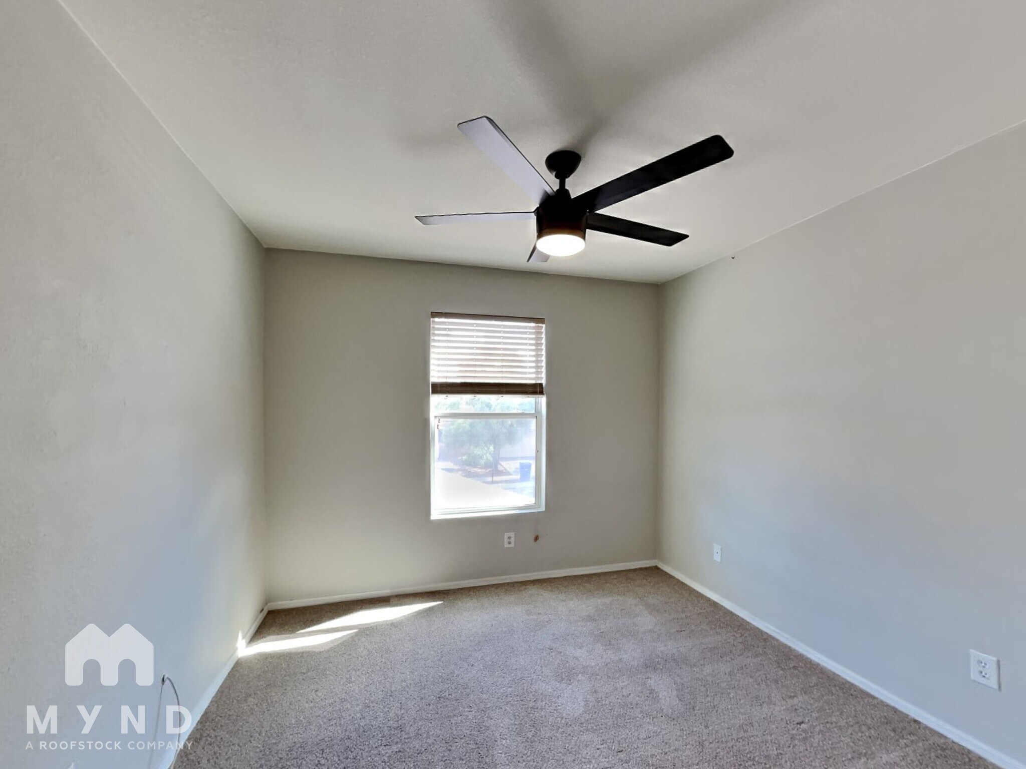 Building Photo - 5748 S Manta Ray Rd