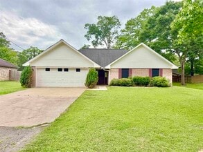 Building Photo - 127 Timbercreek Ln