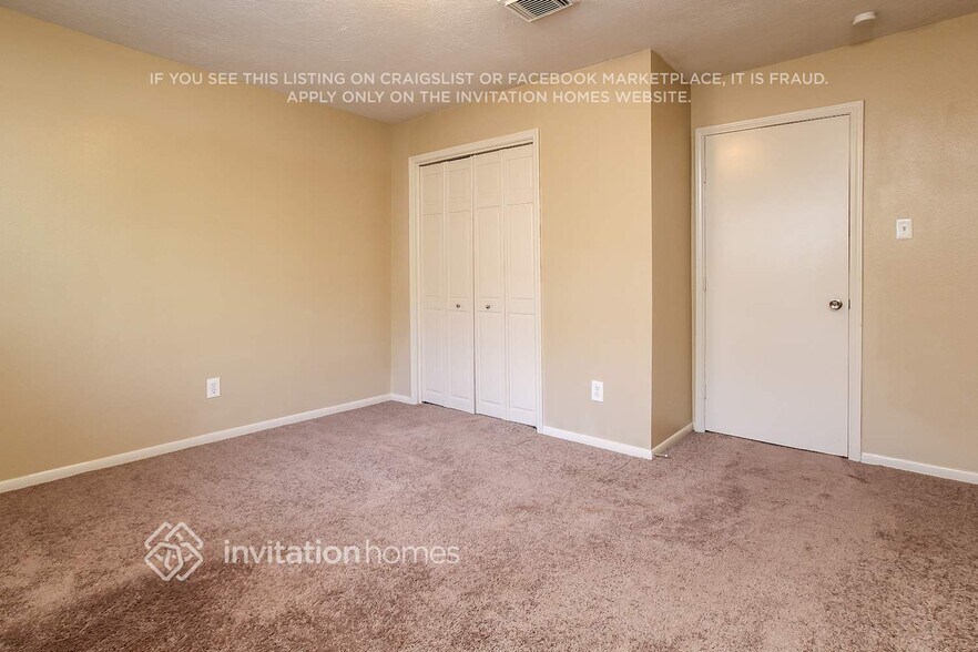 Building Photo - 5803 Old Lodge Dr