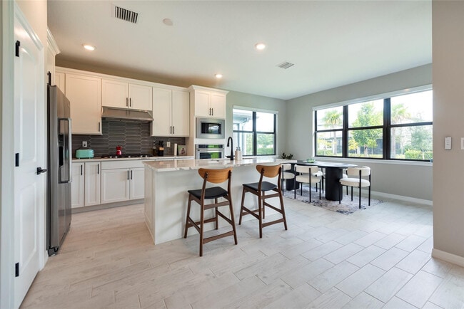 Building Photo - 4412 Silverwood Ln N