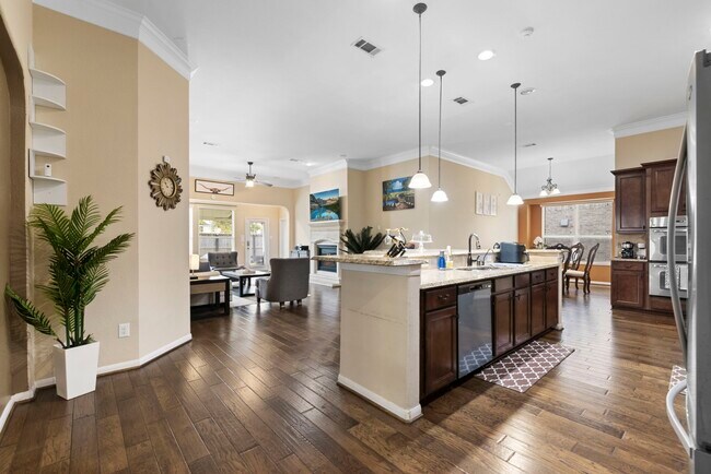 Building Photo - 13306 Misting Falls Ln