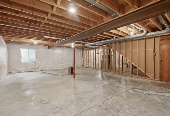 Building Photo - 4813 Sawyers Dr