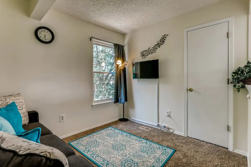 Building Photo - 99 N Moline St