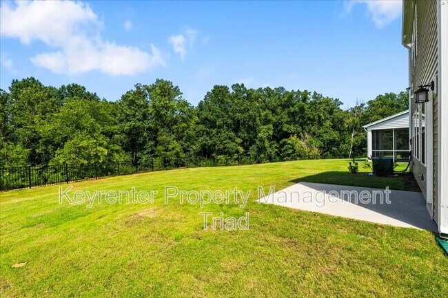 Building Photo - 1288 Maple Br Cir