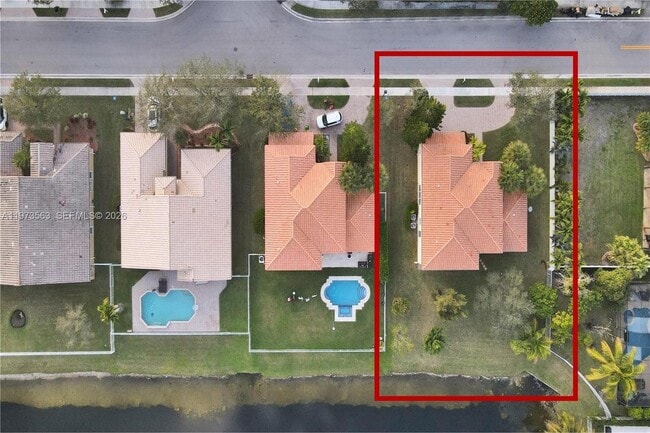 Building Photo - 751 SW 191st Ave