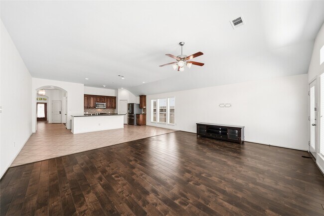 Building Photo - 3802 Windmill Links Dr