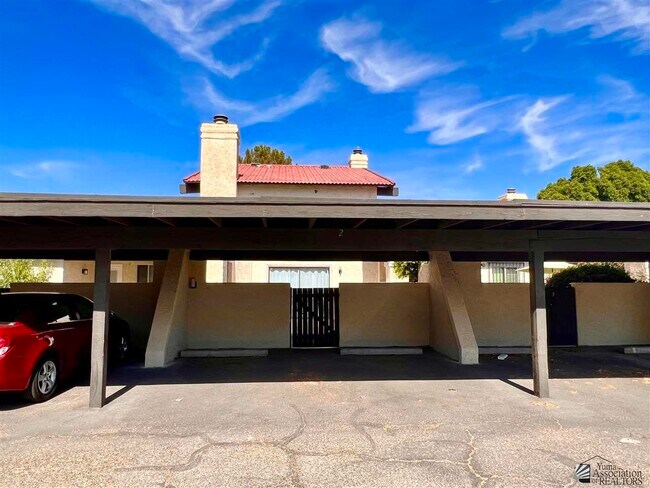 Building Photo - 2045 S 14th Ave