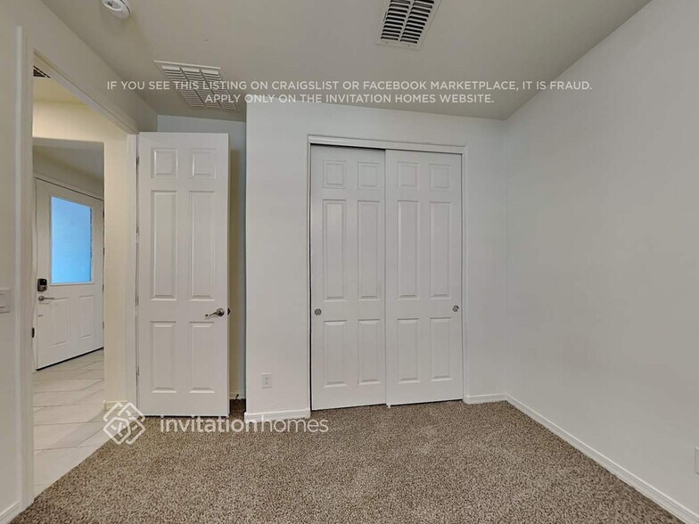 Building Photo - 18607 W Reade Ave