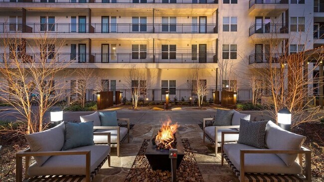Building Photo - 2293 Hawes Ave