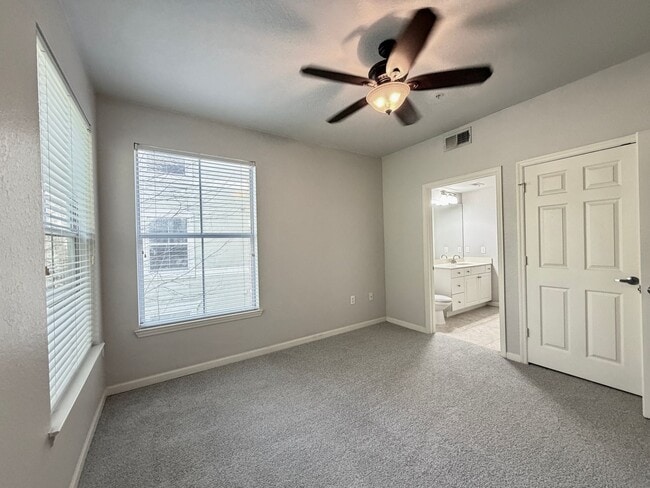 Building Photo - 8539 Gate Pkwy W