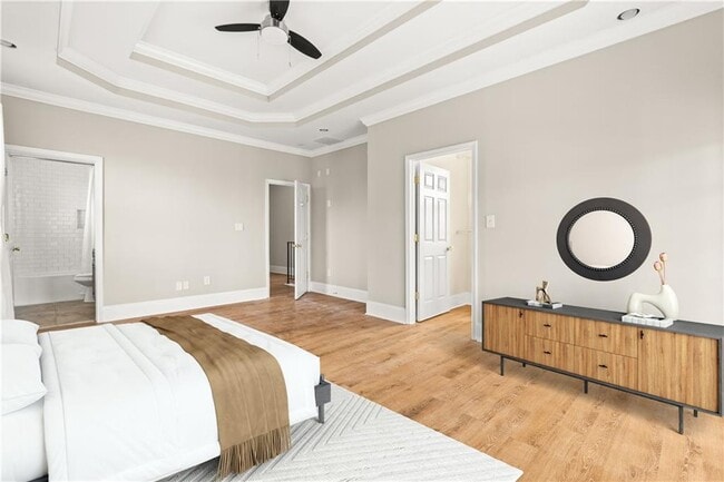 Building Photo - 66 Weyman Ave SW