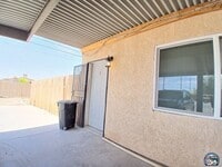 Building Photo - 305 N Lake Ave