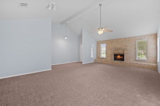 Building Photo - 25310 Pepper Ridge Ln