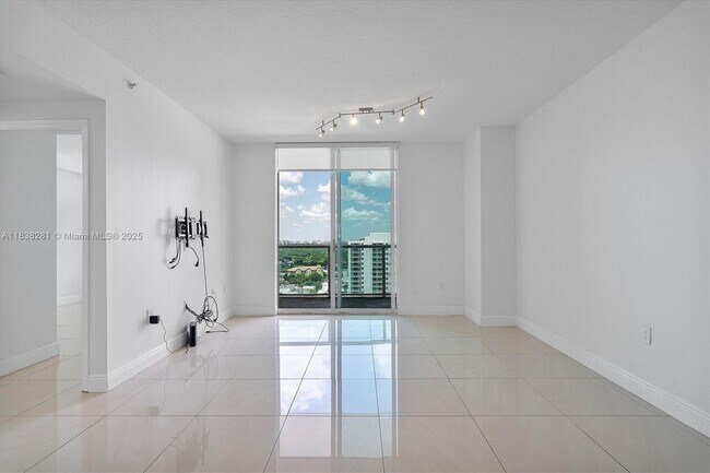 Building Photo - 1250 S Miami Ave