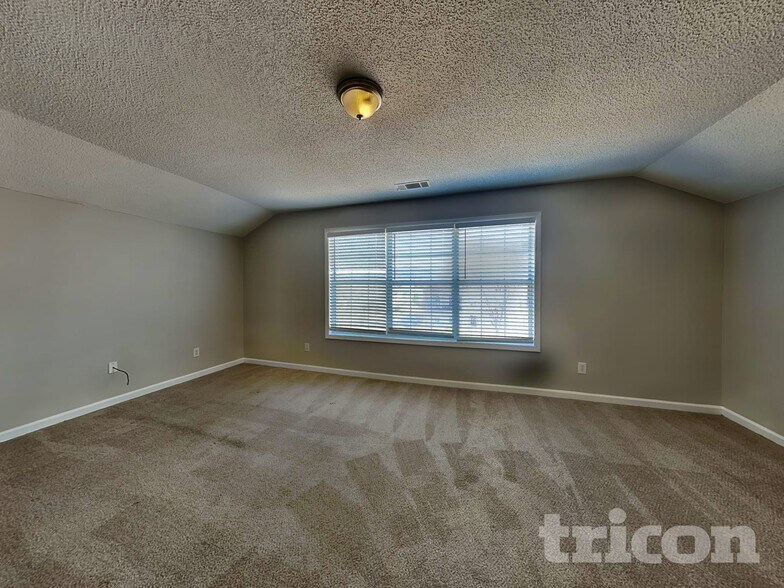 Building Photo - 341 Chase Marion Way