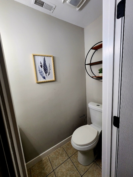 Building Photo - 2216 Milan Ct