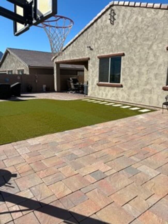 Building Photo - STUNNING NEWER HOME- GATED