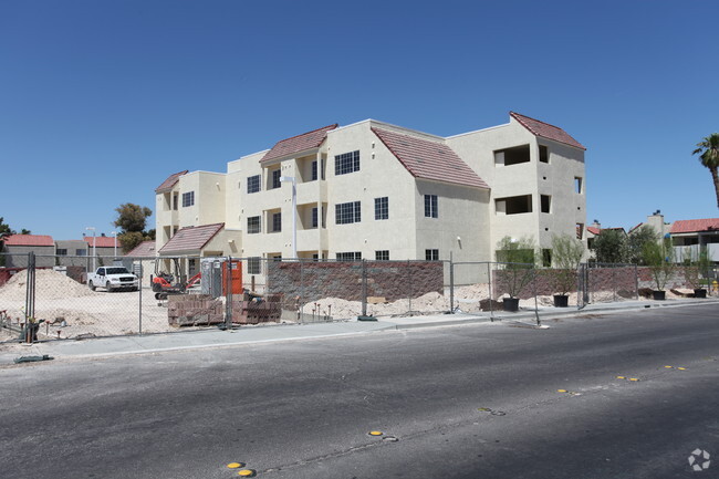 Building Photo - Bob Hogan Apartments