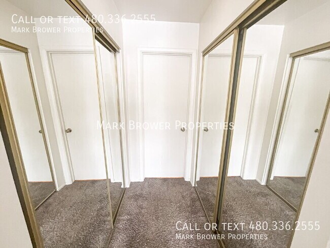 Building Photo - 930 N Mesa Dr