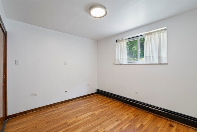 Building Photo - 6026 Sawyer St