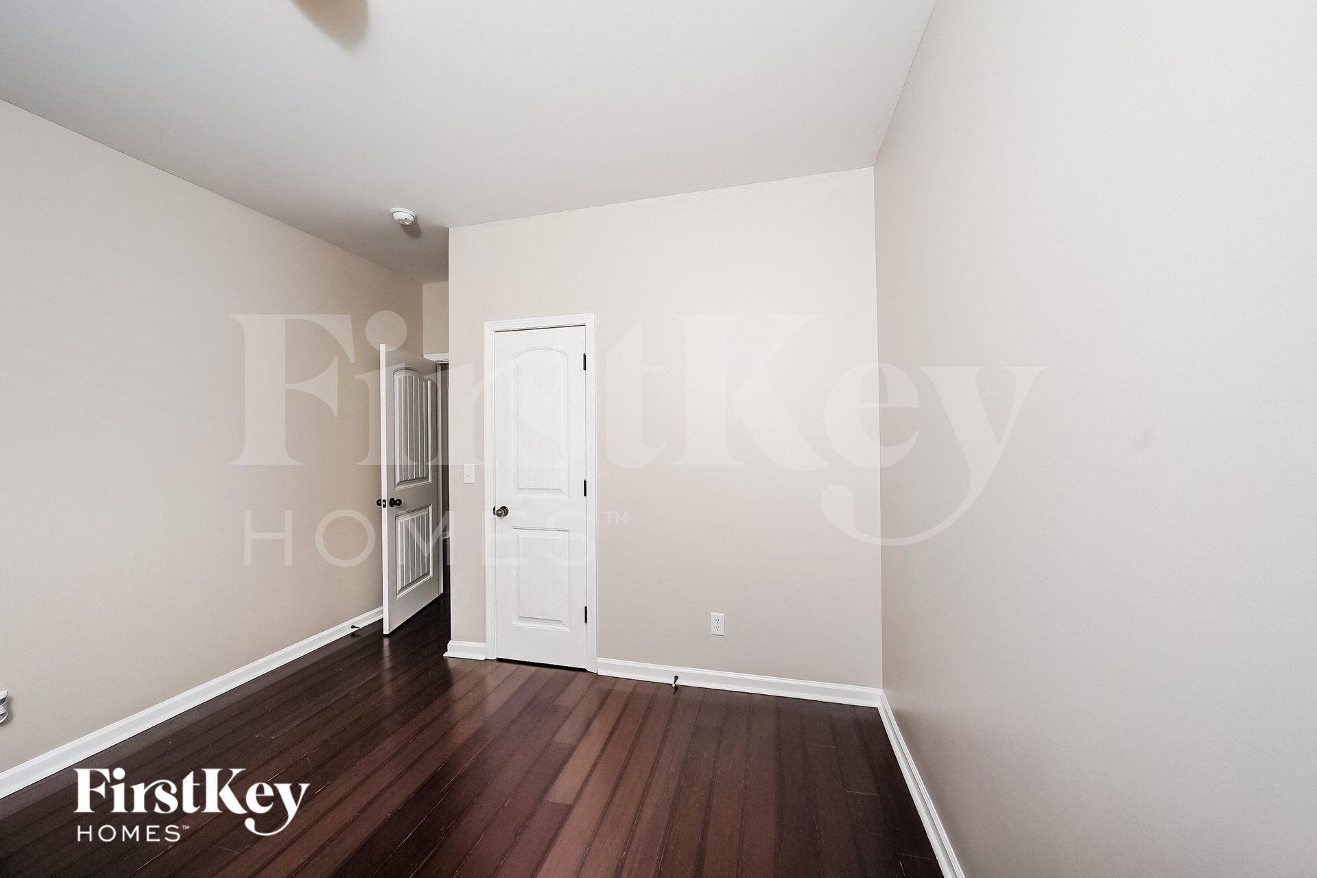 Building Photo - 345 Deer Creek Way